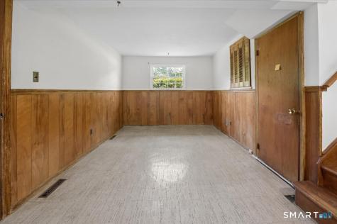 8 Stanwick Circle Stamford CT 06905