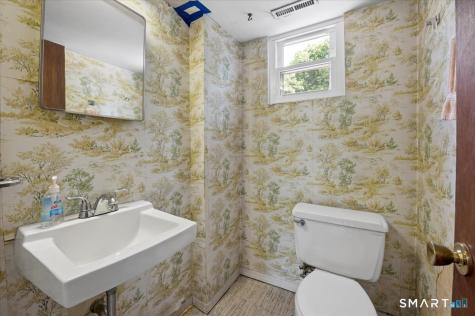 8 Stanwick Circle Stamford CT 06905