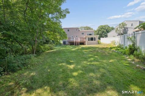 8 Stanwick Circle Stamford CT 06905