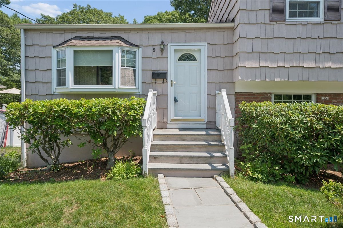 8 Stanwick Circle Stamford CT 06905