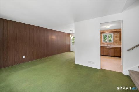 8 Stanwick Circle Stamford CT 06905