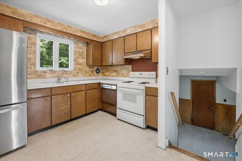 8 Stanwick Circle Stamford CT 06905