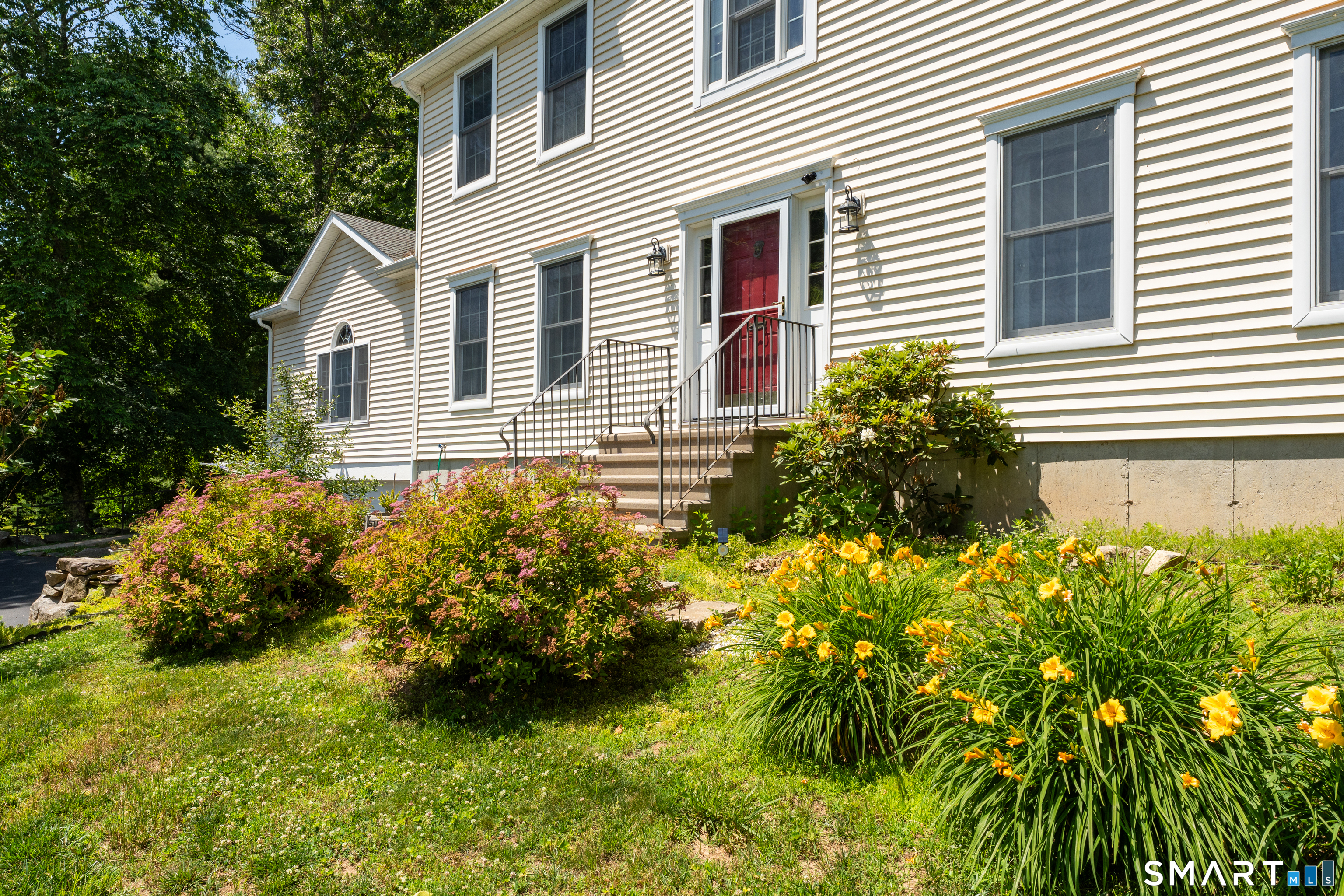 38 Main Street Deep River CT 06417
