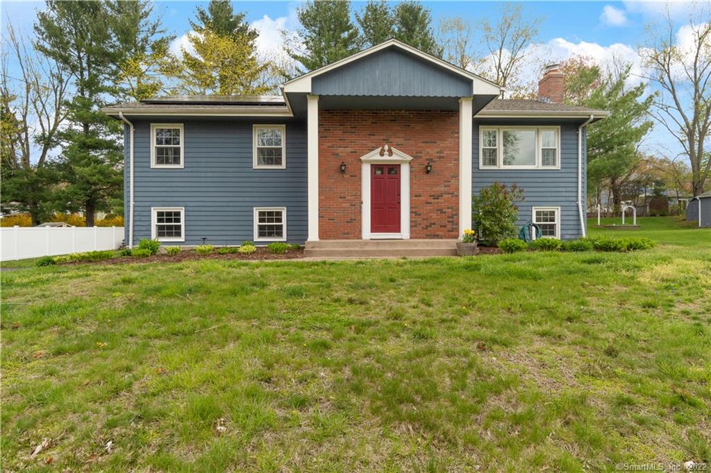 574 Oak Street East Hartford CT 06118