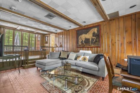 12 Jenick Lane Woodbridge CT 06525