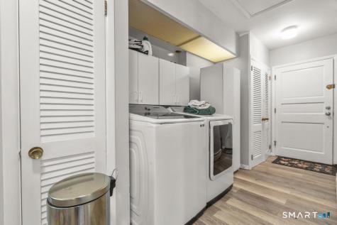 12 Jenick Lane Woodbridge CT 06525