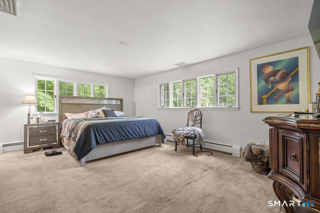 12 Jenick Lane Woodbridge CT 06525