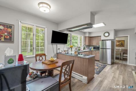 12 Jenick Lane Woodbridge CT 06525