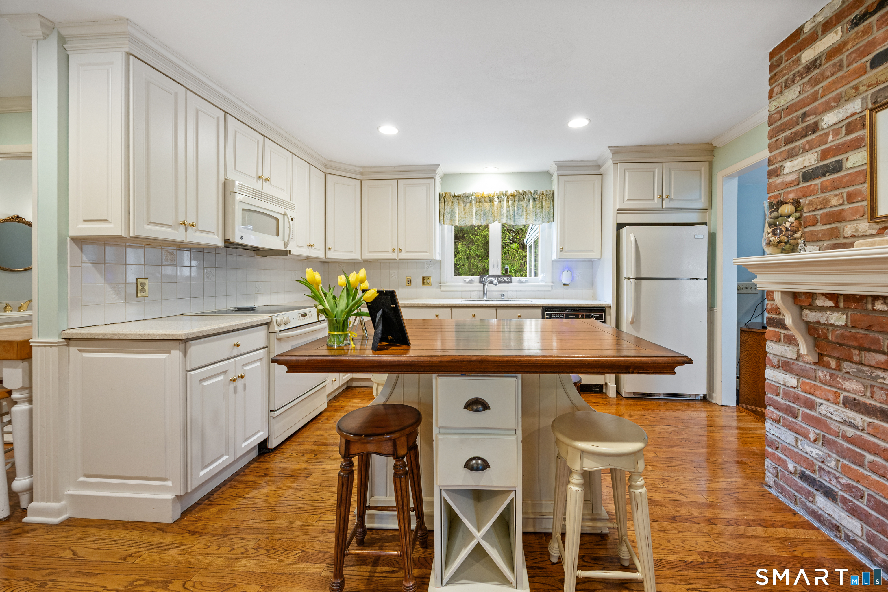 230 Wallingford Road Cheshire CT 06410