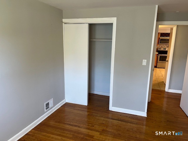 6 Cricket Drive Meriden CT 06450