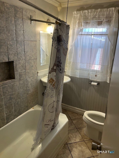 6 Cricket Drive Meriden CT 06450