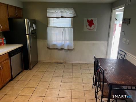 6 Cricket Drive Meriden CT 06450
