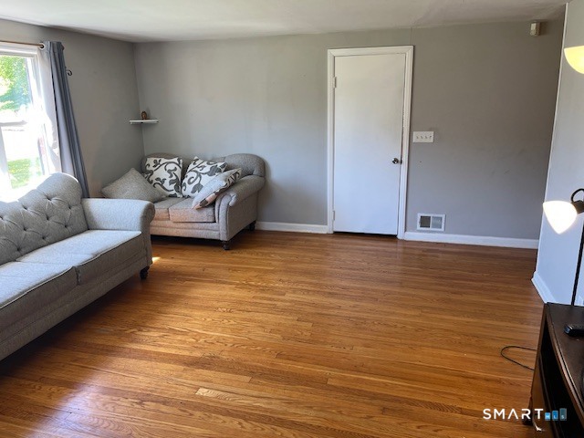 6 Cricket Drive Meriden CT 06450