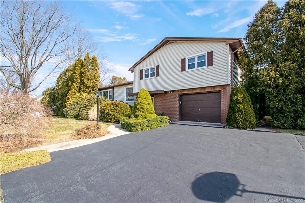 56 Admiral Drive New London CT 06320