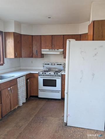 24 Chestnut Hill Road Newtown CT 06482