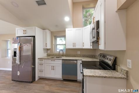 1178 Poquonock Avenue Windsor CT 06095