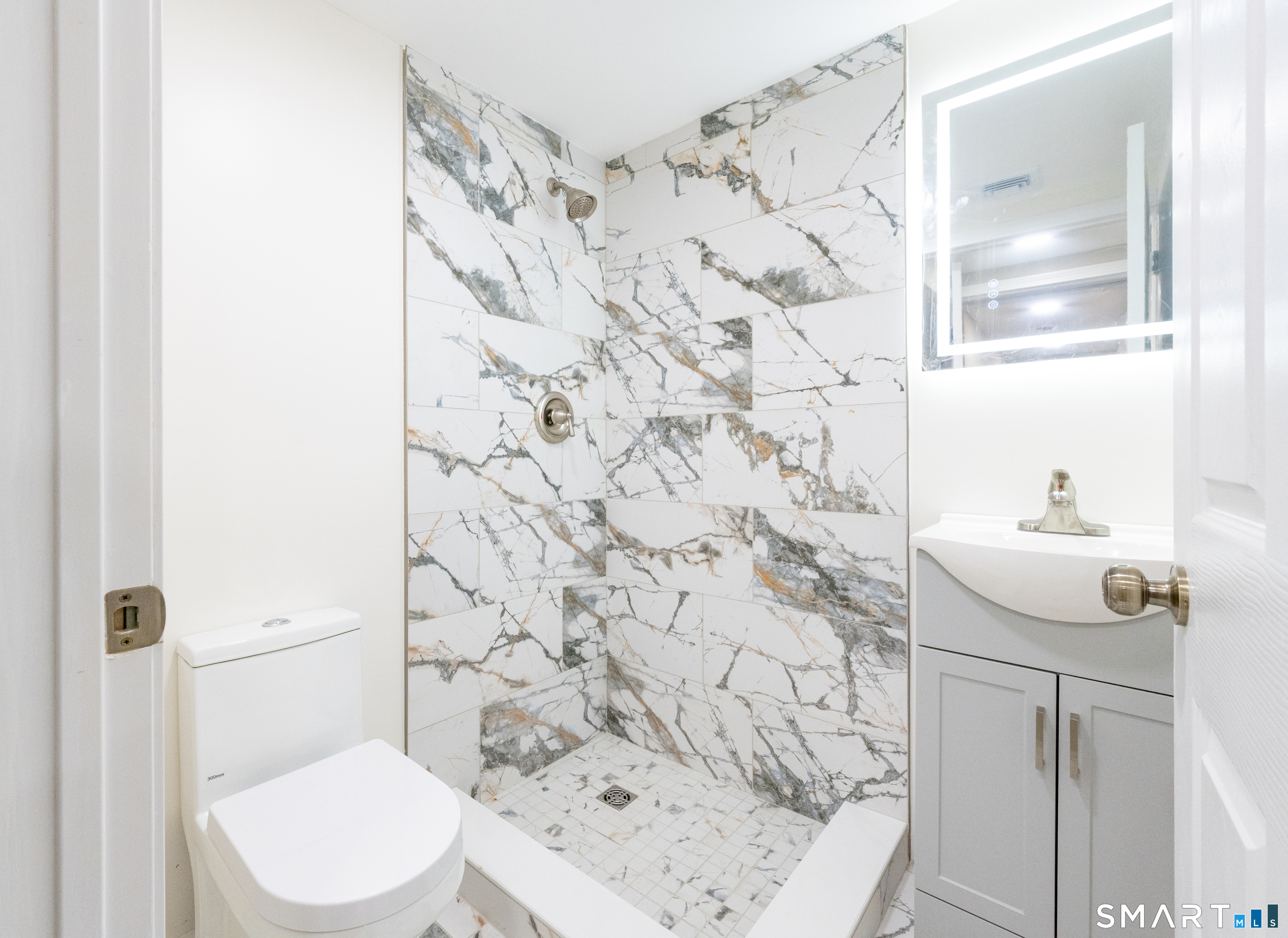 1178 Poquonock Avenue Windsor CT 06095