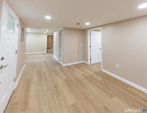 1178 Poquonock Avenue Windsor CT 06095