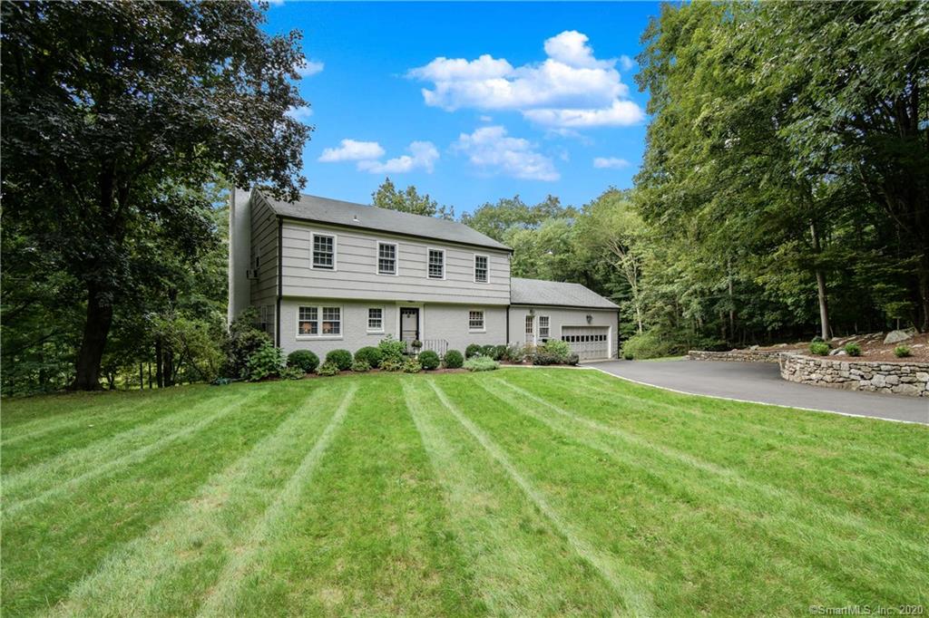 138 Hickok Road New Canaan CT 06840