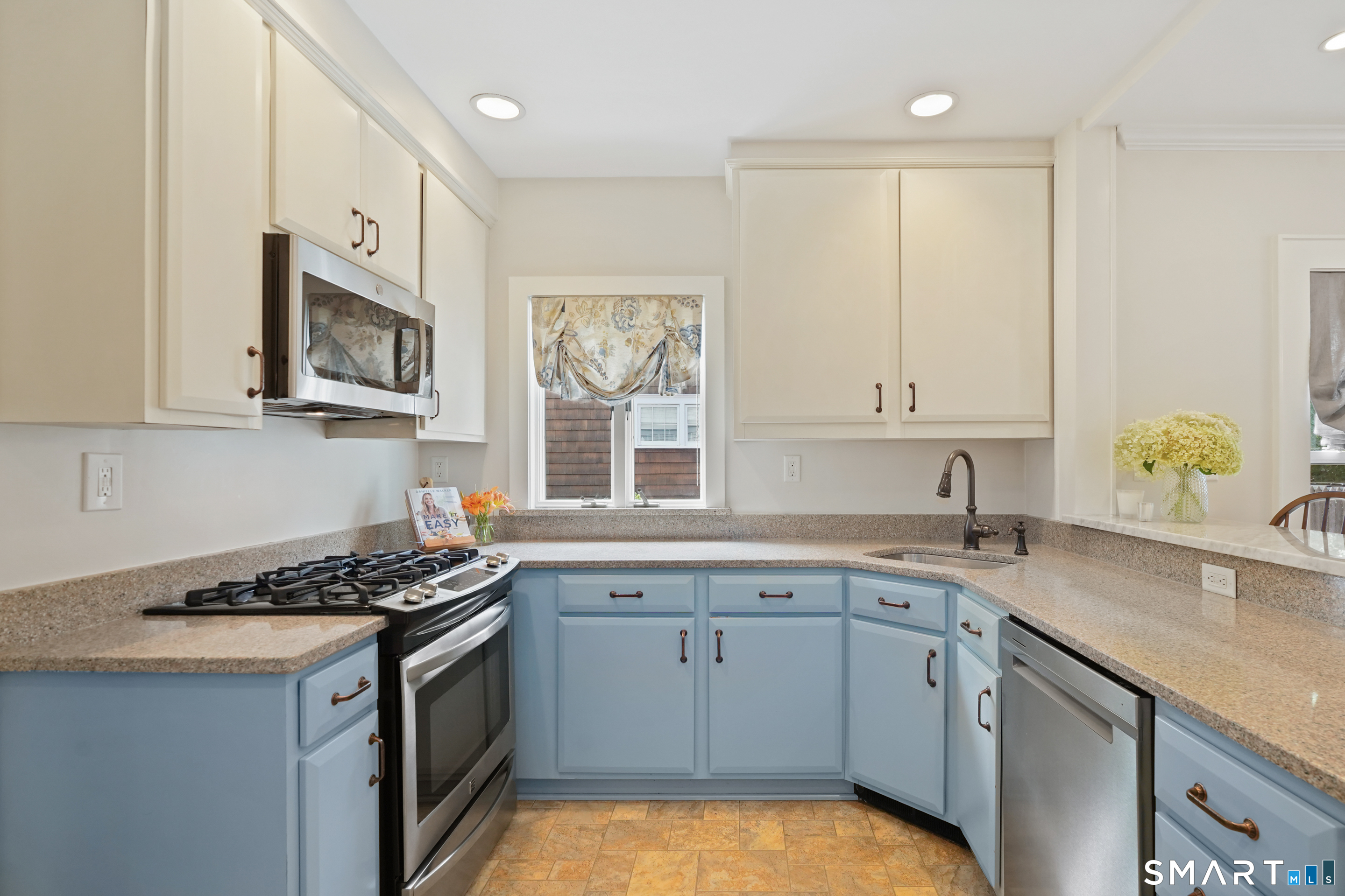 22 Lenox Avenue Stamford CT 06906