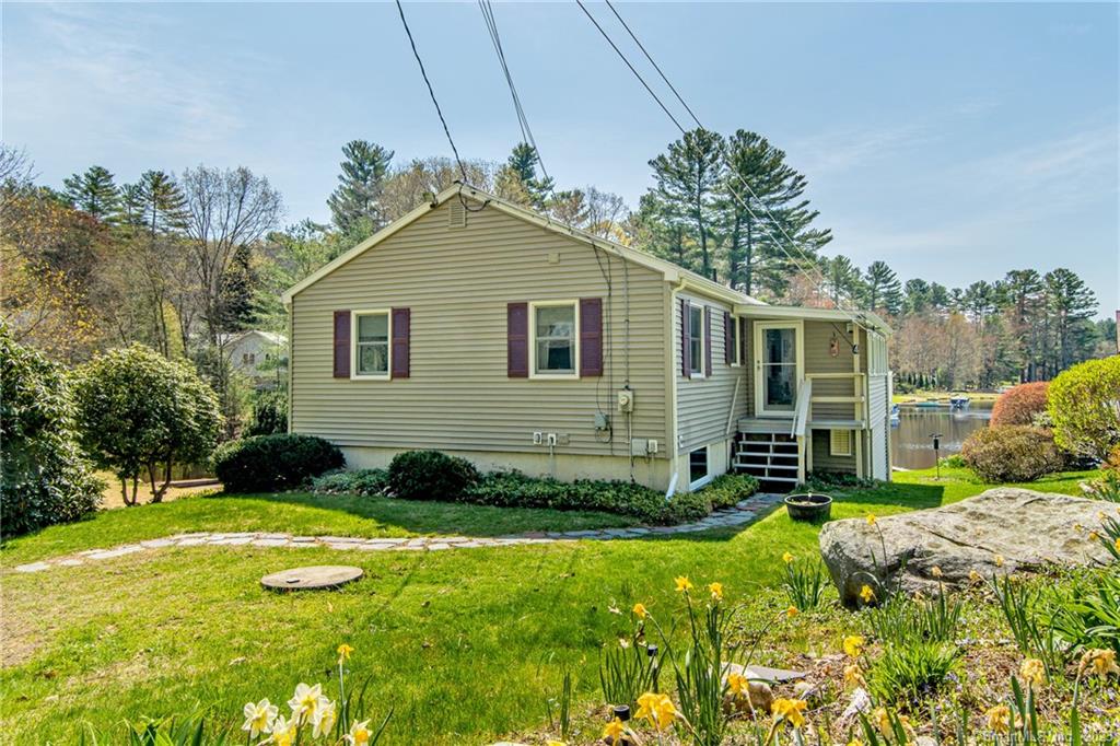 4 Lake View Drive Woodstock CT 06281