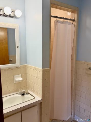 20 Crisci Place East Haven CT 06512