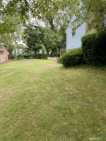 20 Crisci Place East Haven CT 06512
