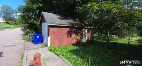 17 Daniel Street Norwich CT 06360
