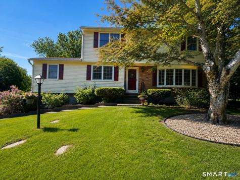 82 Spoke Drive Shelton CT 06484