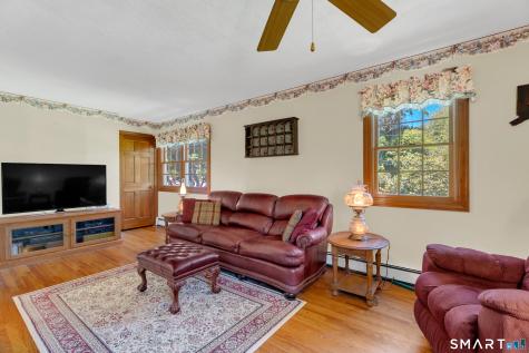 82 Spoke Drive Shelton CT 06484