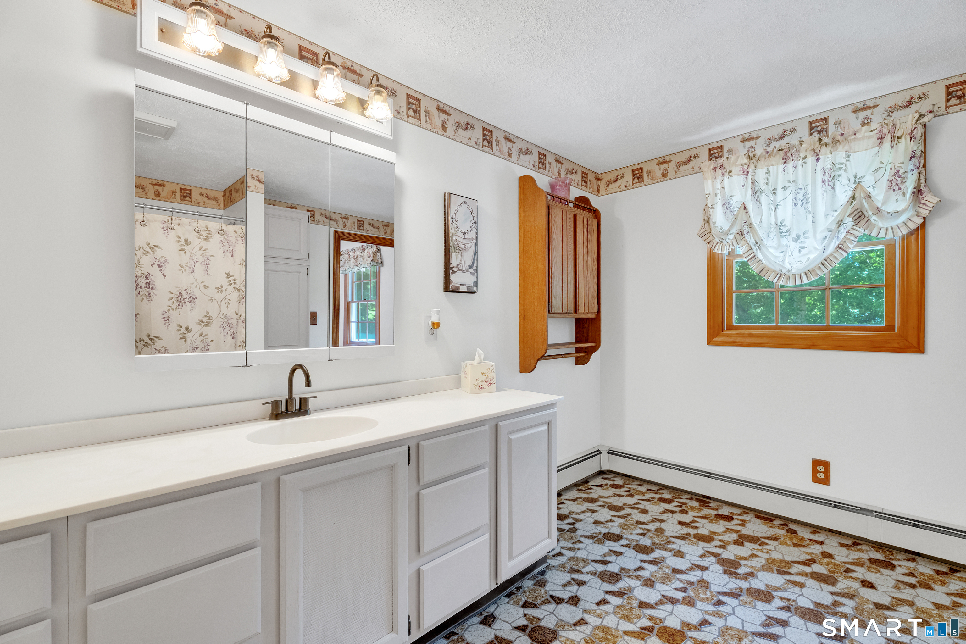 82 Spoke Drive Shelton CT 06484