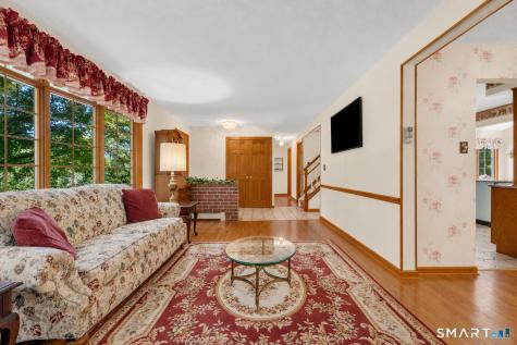 82 Spoke Drive Shelton CT 06484