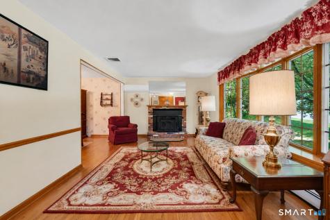 82 Spoke Drive Shelton CT 06484