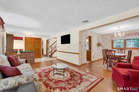 82 Spoke Drive Shelton CT 06484