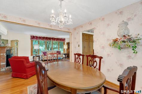 82 Spoke Drive Shelton CT 06484