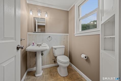 19 Sheffield Road North Haven CT 06473