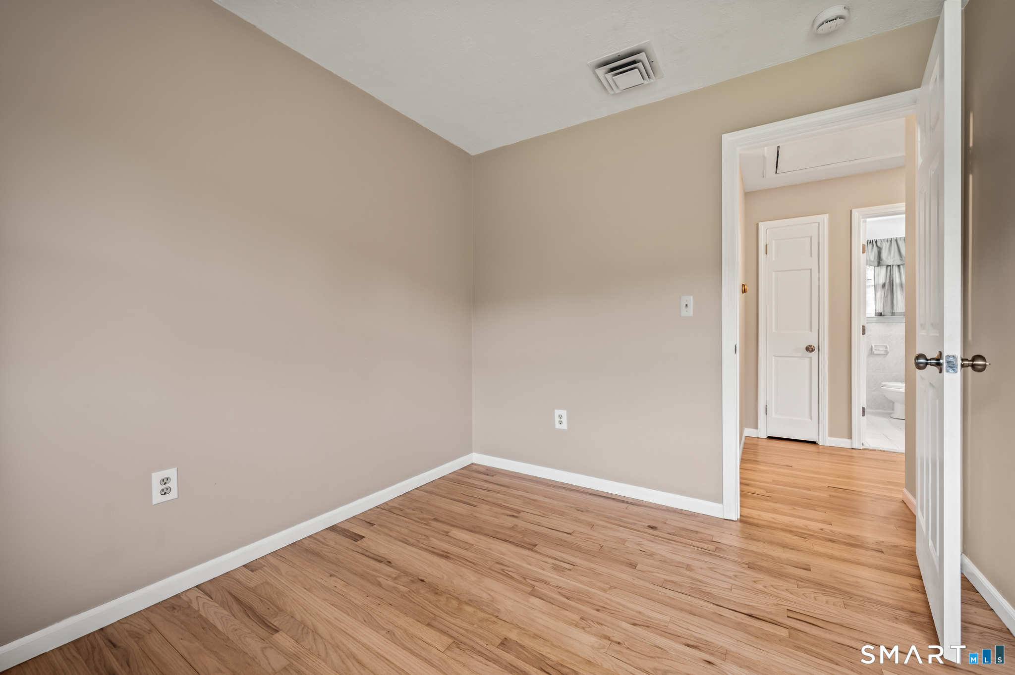 19 Sheffield Road North Haven CT 06473