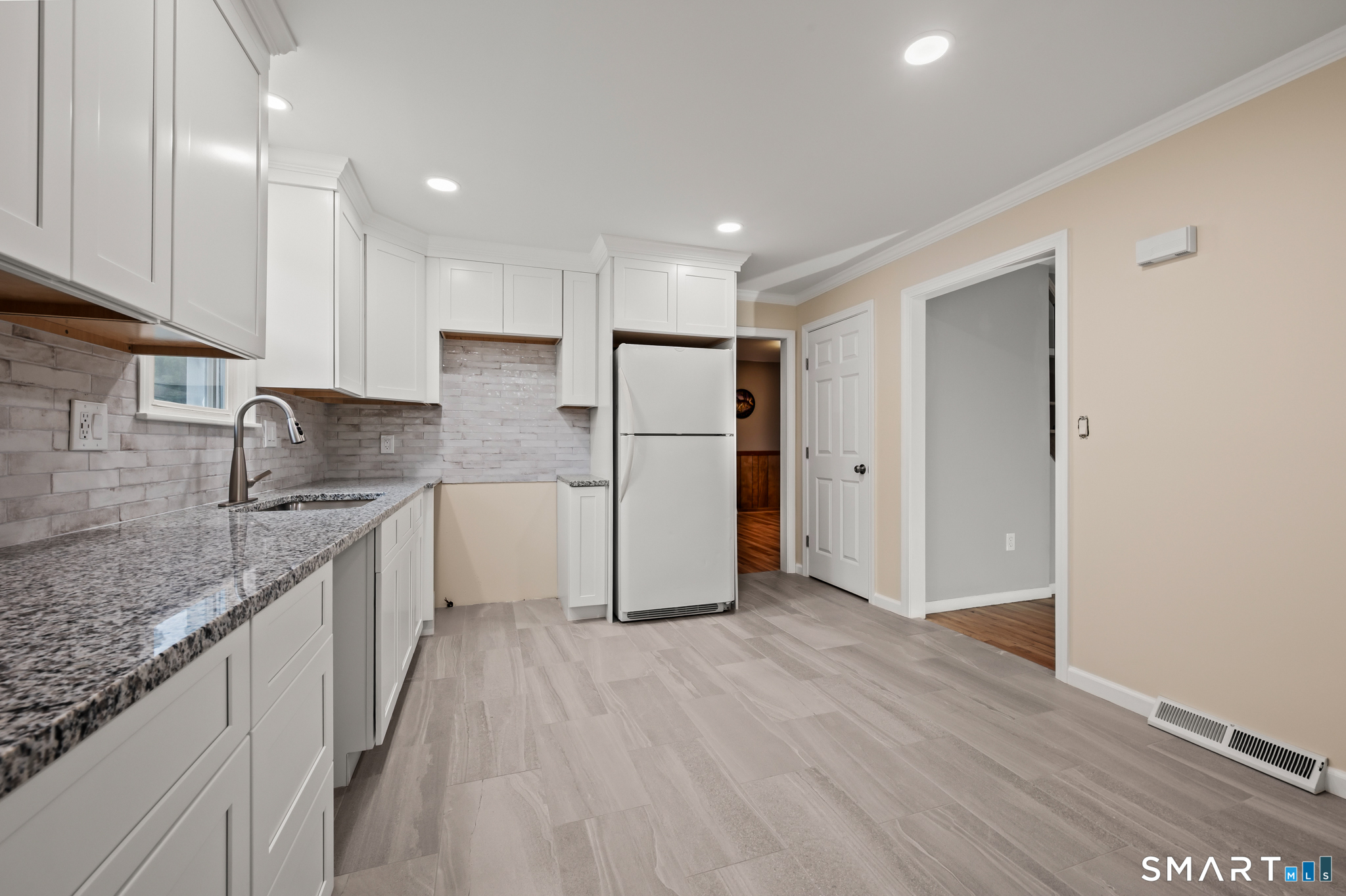 19 Sheffield Road North Haven CT 06473