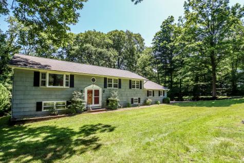 11 Chestnut Hill Drive New Fairfield CT 06812
