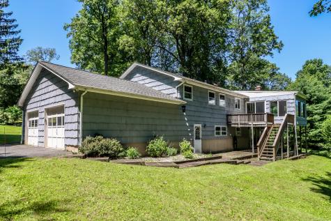 11 Chestnut Hill Drive New Fairfield CT 06812