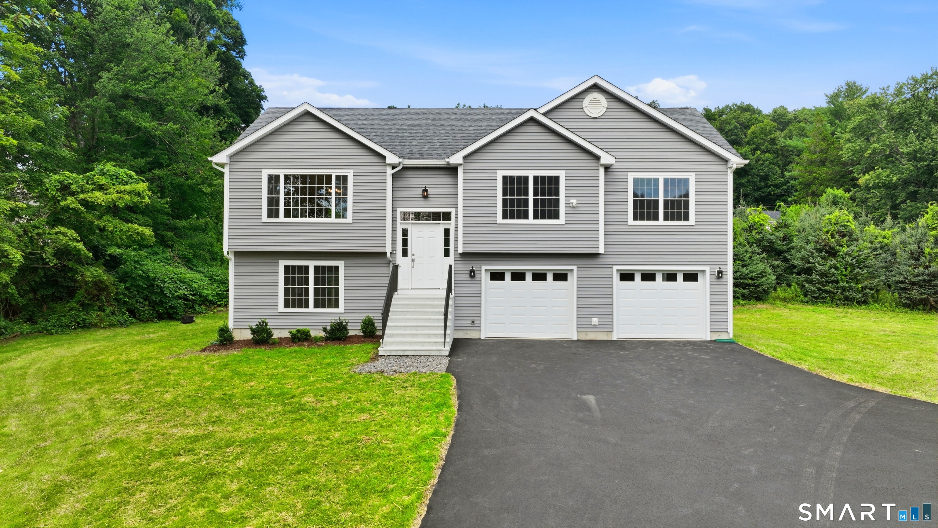 672 Vernon Street Manchester CT 06042