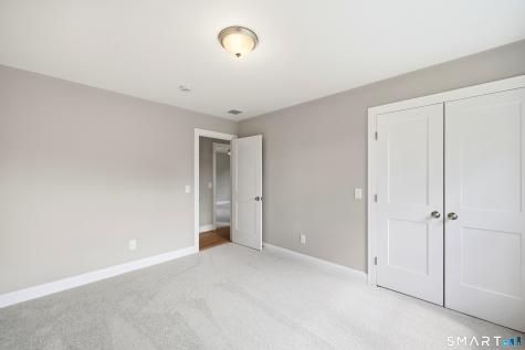 672 Vernon Street Manchester CT 06042
