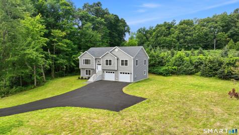 672 Vernon Street Manchester CT 06042
