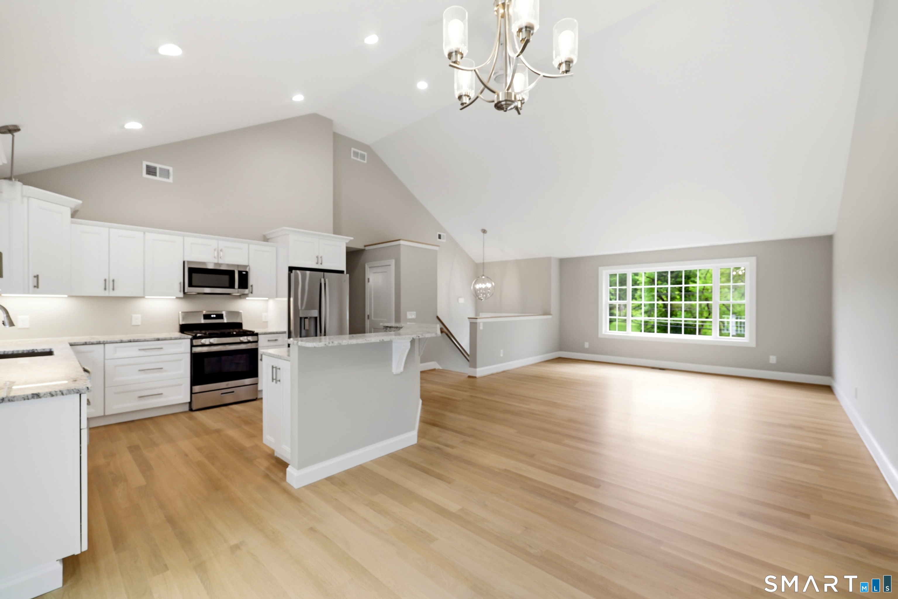 672 Vernon Street Manchester CT 06042