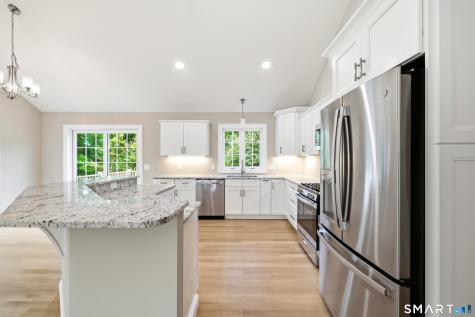 672 Vernon Street Manchester CT 06042
