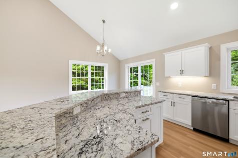 672 Vernon Street Manchester CT 06042