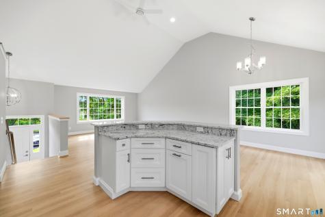 672 Vernon Street Manchester CT 06042