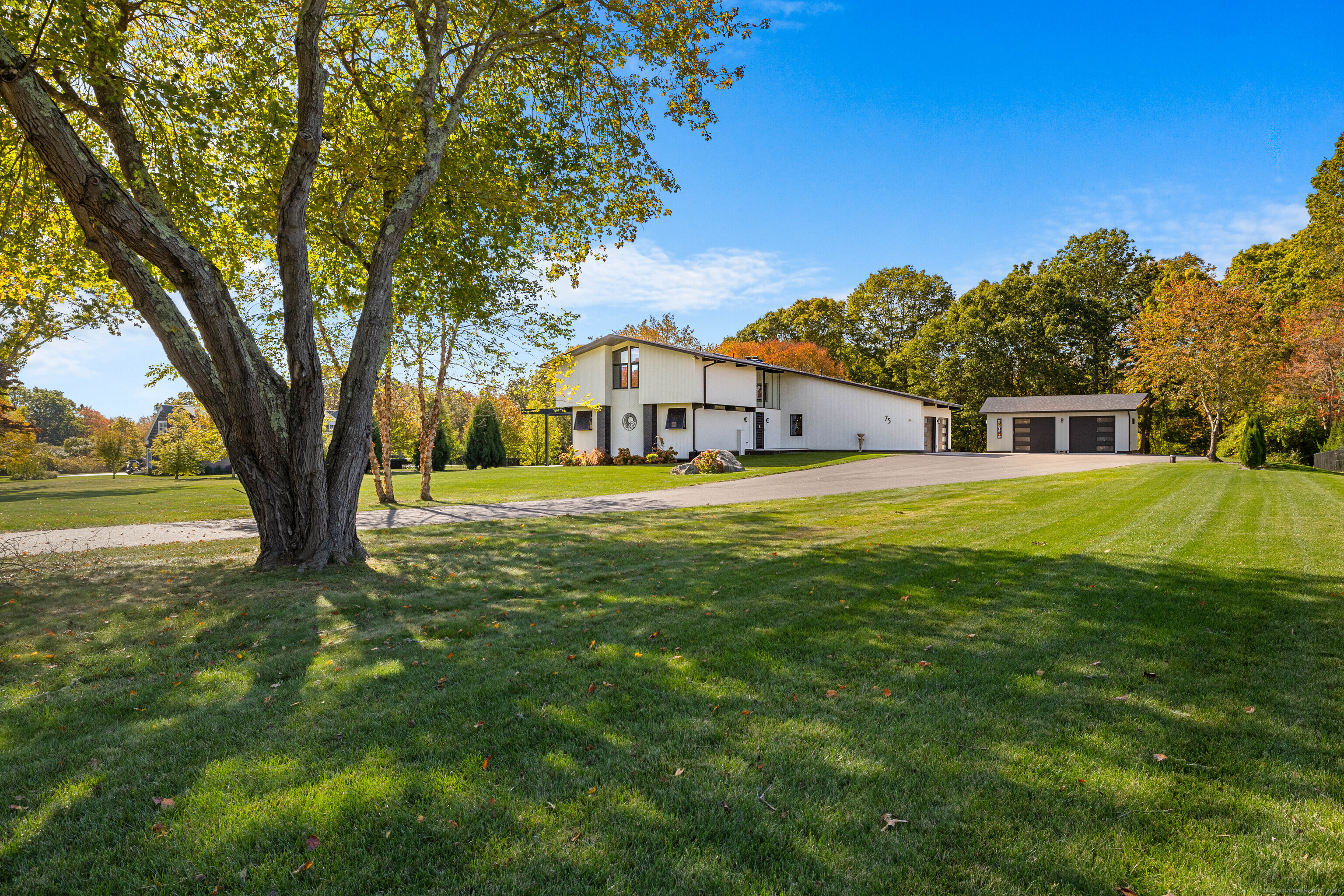 75 Montauk Avenue Stonington CT 06378