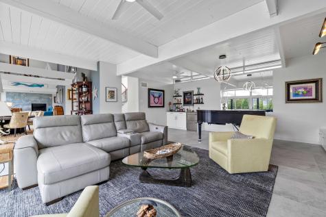 75 Montauk Avenue Stonington CT 06378