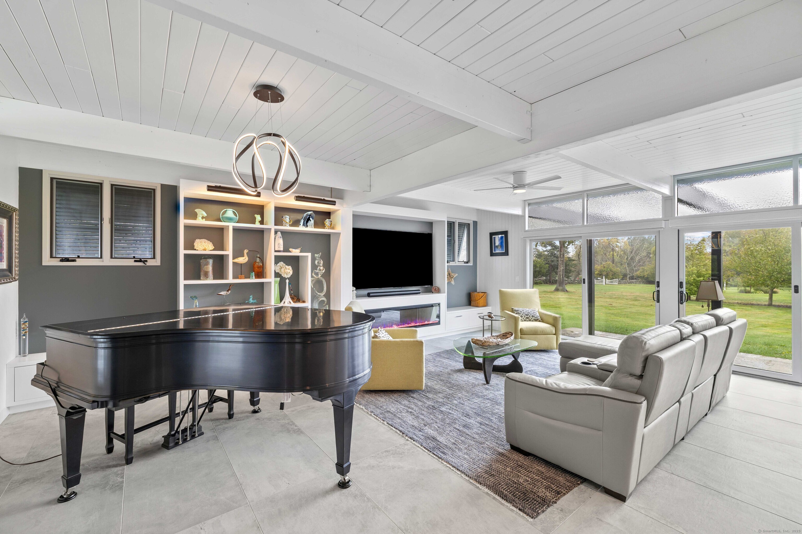 75 Montauk Avenue Stonington CT 06378